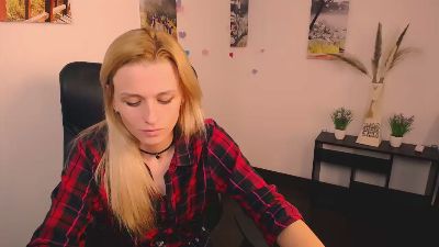 PeppyMia webcam model stream image