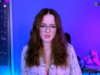 luna_berryy webcam model stream image