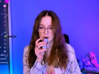 luna_berryy webcam model stream image