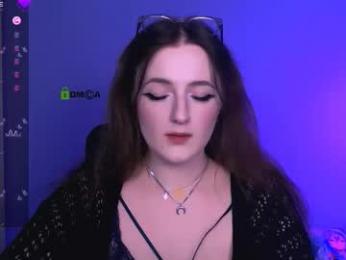 luna_berryy webcam model stream image