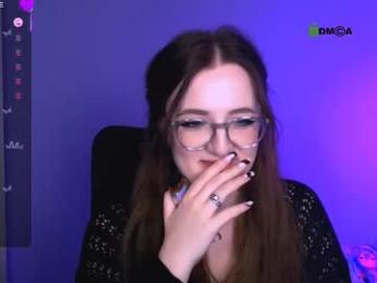 luna_berryy webcam model stream image