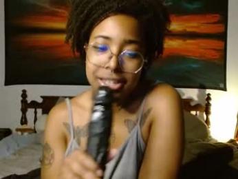 call_me_hedone webcam model stream image