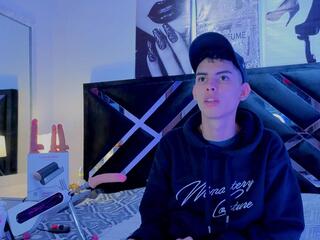 Sky Jules webcam model stream image