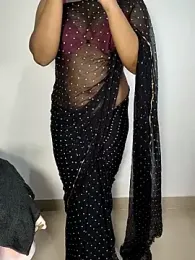 Malluvibez webcam model stream image
