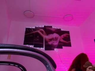 mia-xs webcam model stream image