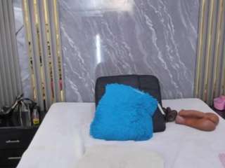 nyakimgold webcam model stream image