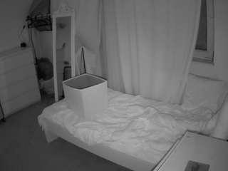 voyeurcam-julmodels-reallife-3 webcam model stream image