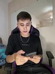 DustinLevine webcam model stream image