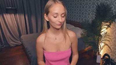 KarlyMclaird webcam model stream image