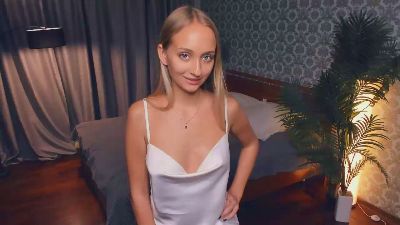 KarlyMclaird webcam model stream image