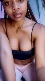 Graciah2 webcam model stream image