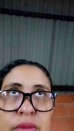 aisha_koswell33 webcam model stream image