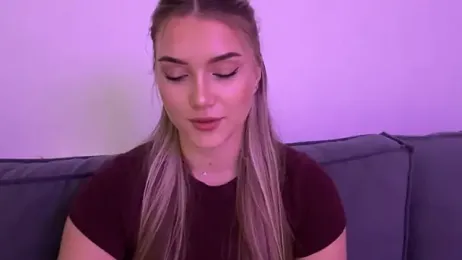 LouraStalter webcam stripchat model stream image