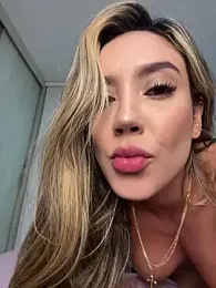 NiaBennet_ webcam model stream image