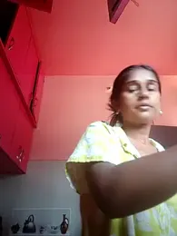 hotshreya69 webcam model stream image