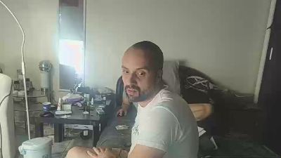 Musclle_ webcam model stream image