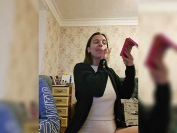 Love_Crew webcam model stream image