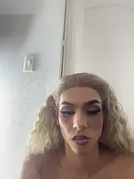 briana_sex32 webcam stripchat model stream image