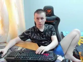 iliaskrislove webcam chaturbate model stream image