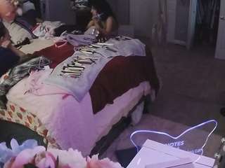 voyeurcam-house-charleys-room webcam camsoda model stream image