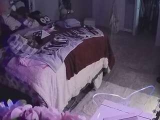 voyeurcam-house-charleys-room webcam model stream image