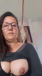 HAIRYPUSSYLIPS webcam model stream image