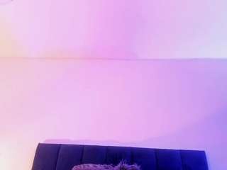 aliceholmes webcam model stream image