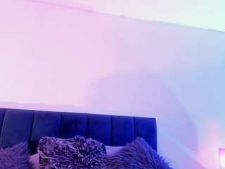 aliceholmes webcam camsoda model stream image