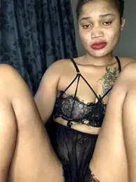cardibabe webcam model stream image
