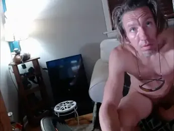 studlyhardwoodd webcam model stream image