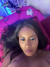 AlisonHoot69 webcam stripchat model stream image