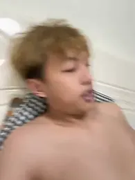 Chocolates-001 webcam stripchat model stream image