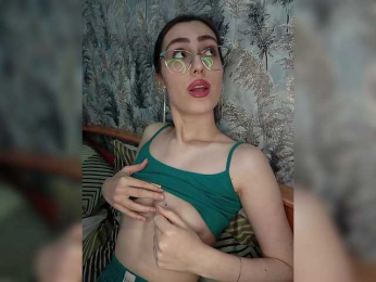 kiska-kira webcam model stream image