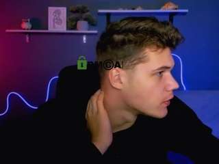 lucas-long webcam model stream image