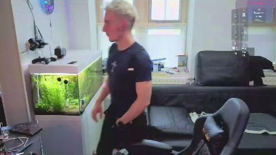 Rayzel_White webcam cam4 model stream image