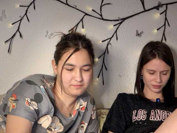 ZoyaVikki webcam bongacams model stream image