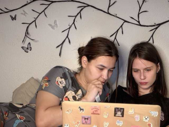 ZoyaVikki webcam bongacams model stream image