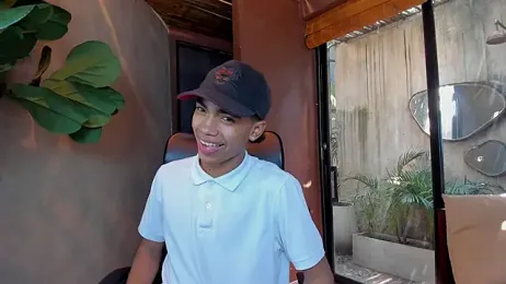 AlanCutee webcam model stream image