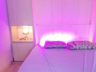 miaturnner webcam model stream image