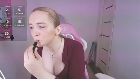 Vi_Luxy webcam stripchat model stream image