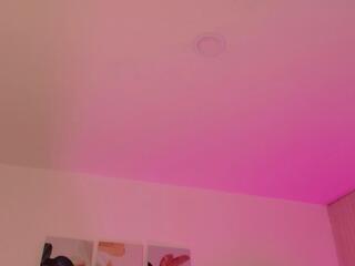 Danile Hensen webcam model stream image