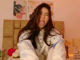 Danile Hensen webcam model stream image