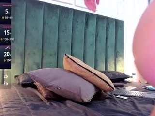 paulinagame webcam model stream image