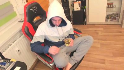 tonibiteen21 webcam model stream image