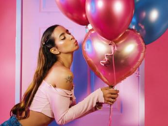 AllysRose webcam model stream image