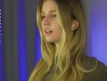 fluffy_angel webcam model stream image