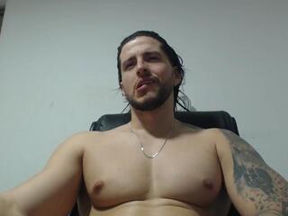 Tiam Stark webcam model stream image