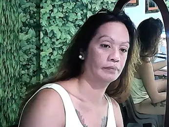 yummy_21xxx webcam model stream image