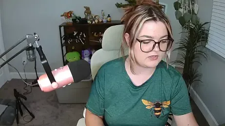 Briieverly webcam model stream image