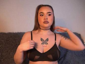 Tentone webcam bongacams model stream image